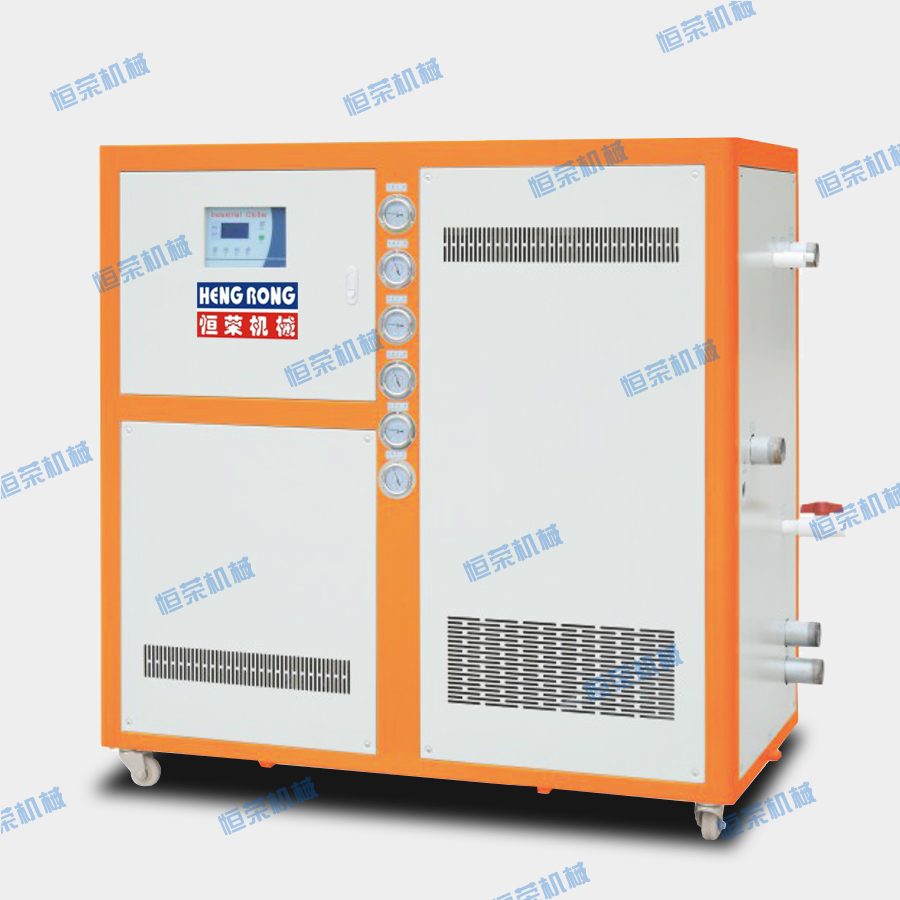 塑料注塑機為什么要配備工業(yè)冷水機？